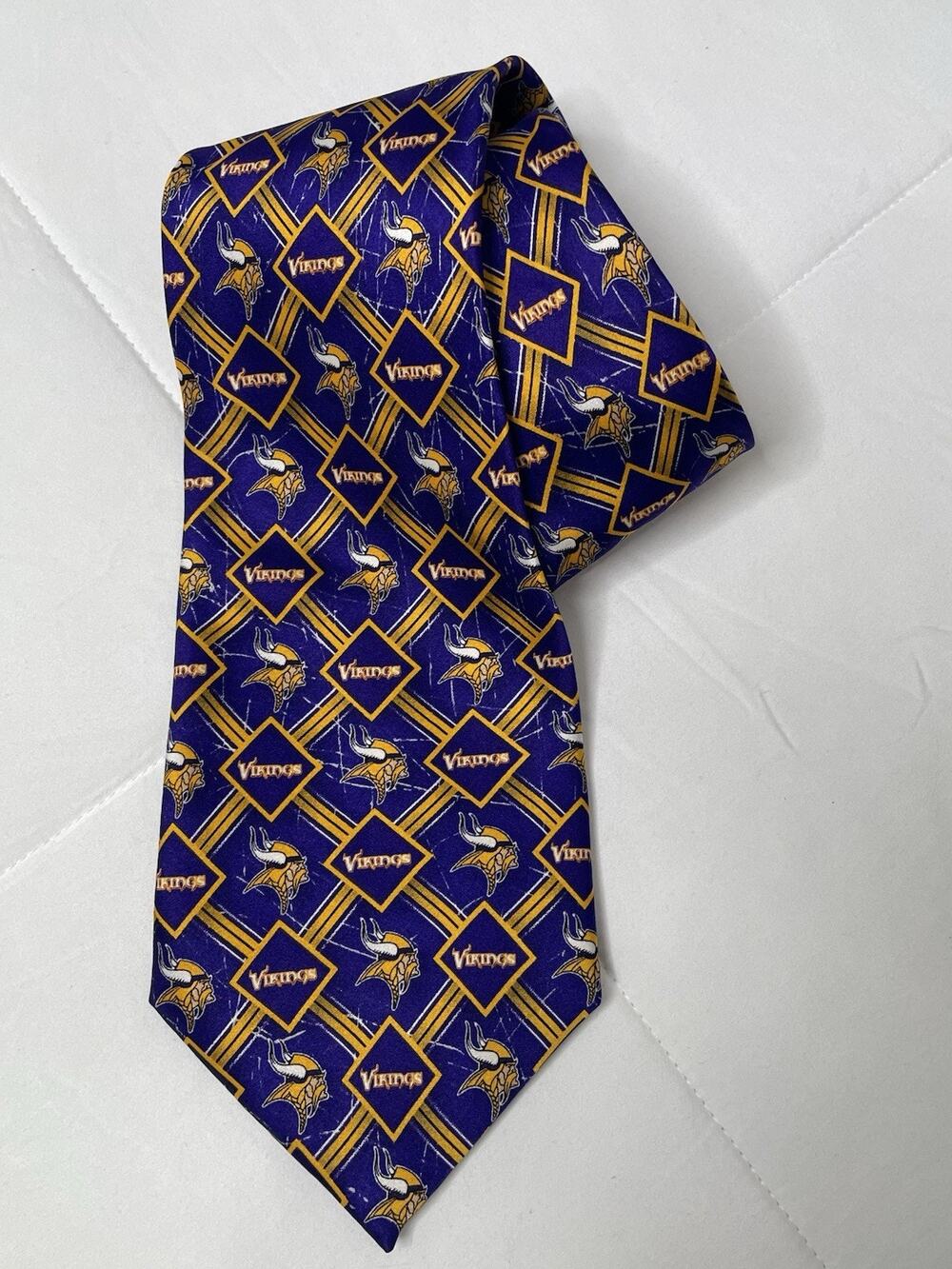 NFL Minnesota Vikings Eagles Wings 100% Silk Neck Tie Purple Gold Football